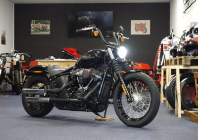 .VENDUE – Harley-Davidson 107ci Street Bob 2020